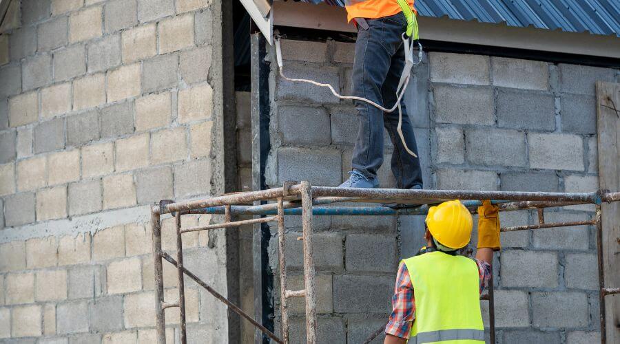 Professional residential roofers in Mullin, TX